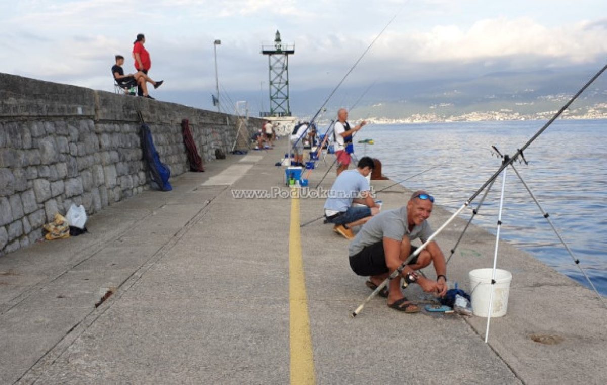 FOTO Održano prvenstvo Primorsko-goranske županije u sportskom ribolovu u kategoriji štapom s obale
