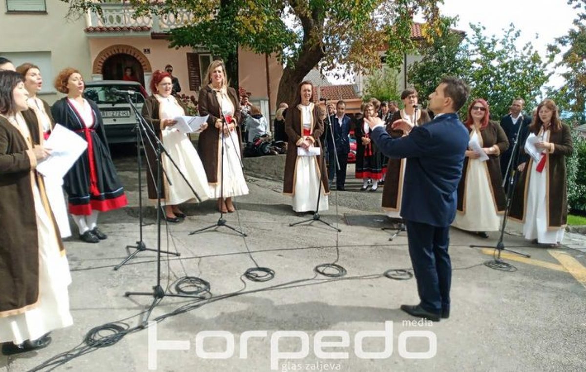 VIDEO/FOTO Velikim zborskim koncertom Ronjgovu u čast oživjela ostavština slavnog skladatelja