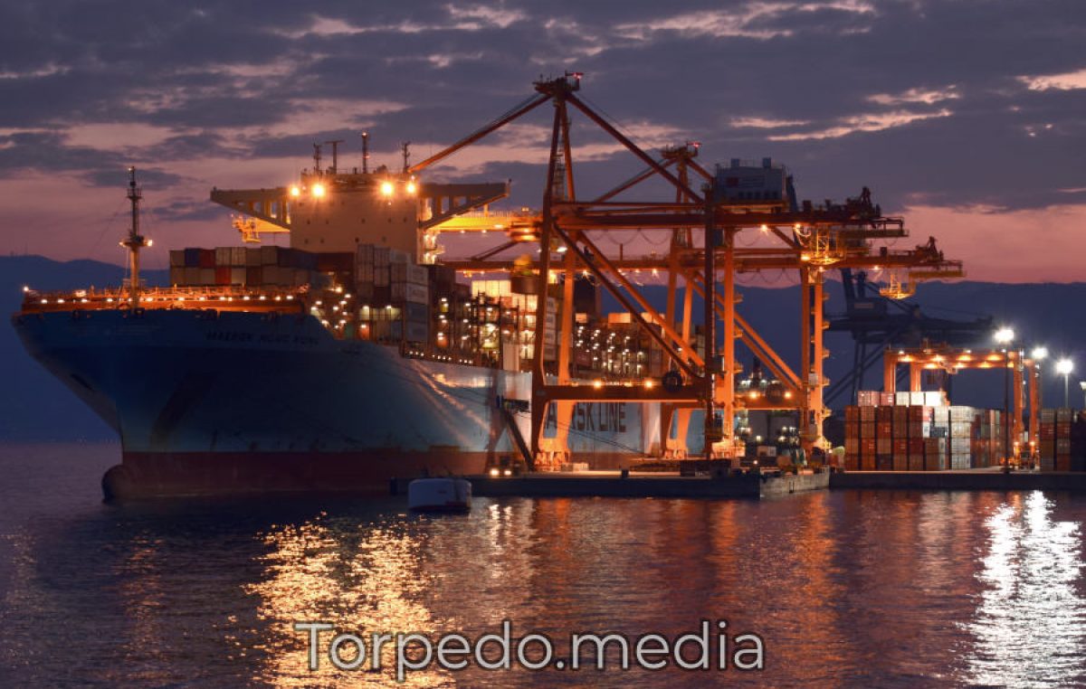 Radovi na produbljenju južnog veza – Kostrensko pristanište na kontejnerskom terminalu Brajdica