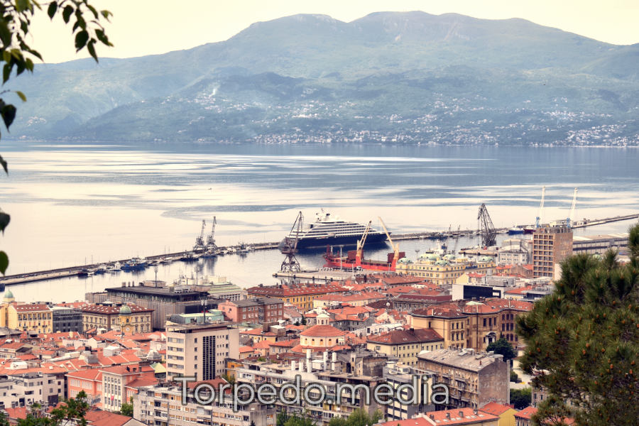 wp-content/uploads/2020/11/Rijeka-panorama-molo-longo.jpg