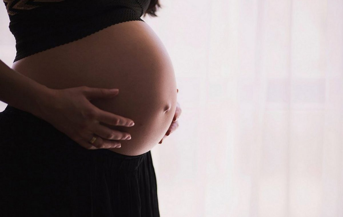 Nova mjera pronatalitetne politike u Crikvenici: Jednokratna novčana pomoć trudnicama