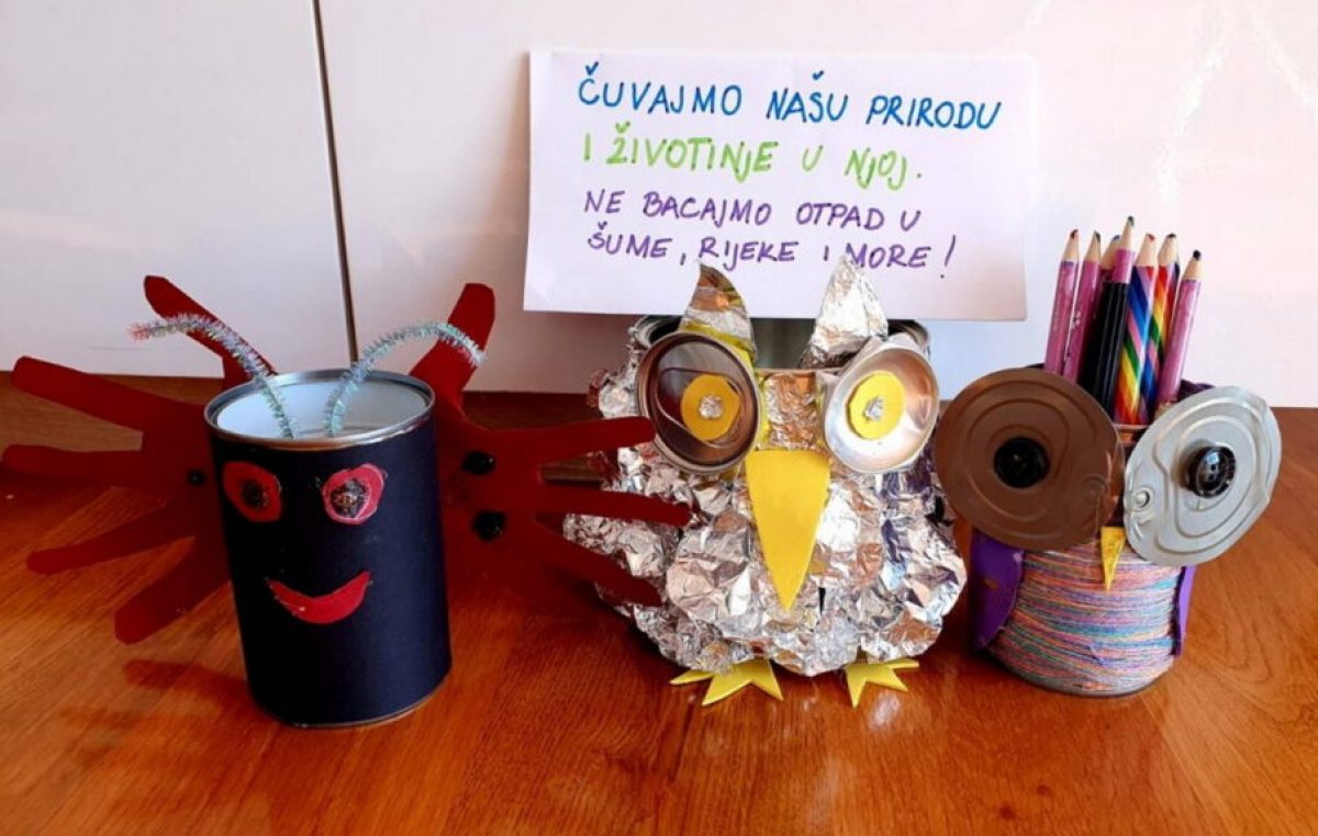Riječki osnovnoškolci obilježili Međunarodni dan ljudske solidarnosti podsjetivši na nužnost održivog gospodarenja otpadom