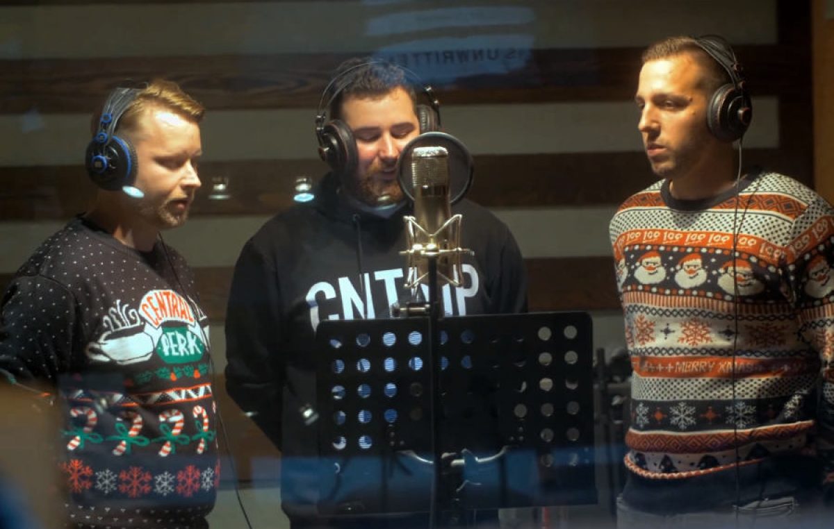 [VIDEO] Božićna glazbena poslastica Kaplanovaca ni ove godine nije izostala Božić dolazi