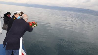 Polaganjem vijenca u moru ispred Rijeke obilježen predstojeći blagdan sv. Nikole