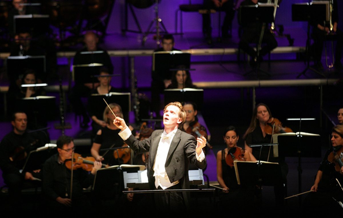 Simfonijskim koncertom “Zajc, Beethoven, Šostakovič: Prekretnice” nastavlja se koncertna sezona HNK Ivana pl. Zajca