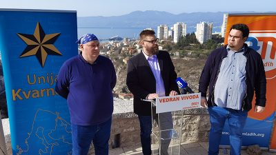 VIDEO Akcija mladih i Unija Kvarnera predstavili svoje kandidate – Vedran Vivoda kandidat je za gradonačelnika, kandidati za zamjenike su Alan Sanković i Robert Salečić