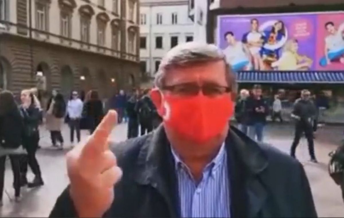 [VIDEO] Obersnel nepristojnom gestom reagirao na provokacije aktivista