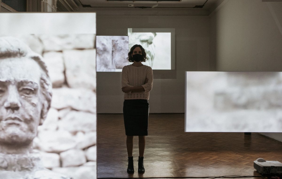 Riječka umjetnica Marina Rajšić u Filodrammatici predstavlja svoju instalaciju “Print screen”