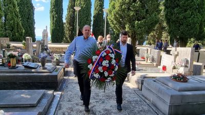 U povodu Dana državnosti Republike Hrvatske položeni vijenci na Gradskom groblju Kastav