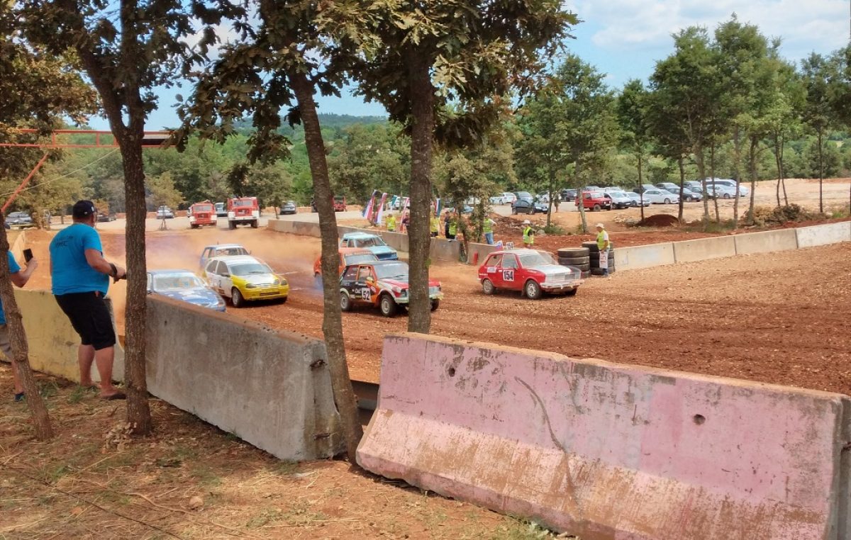Autocross u Gambetićima – Spektakl u prašini