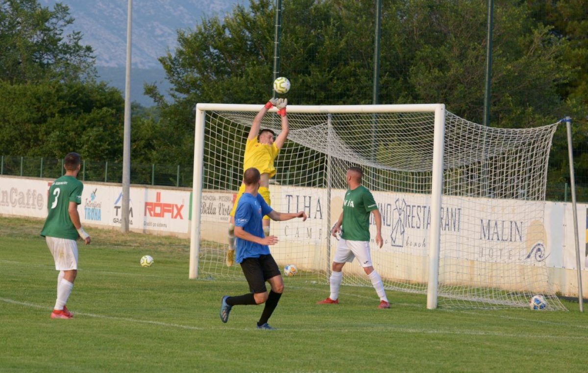 [FOTO/VIDEO] Plavo-zeleno finale u Omišlju spustilo zastore na nogometnu sezonu