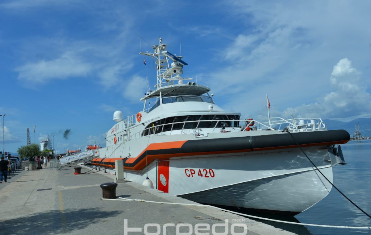[FOTO] Brod talijanske obalne straže „Natale de Grazia“ u prvom diplomatskom posjetu Rijeci