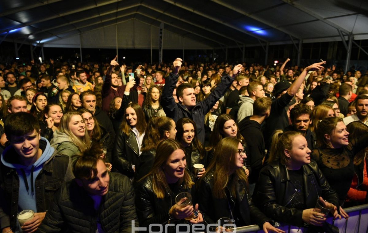 [FOTO/VIDEO] Studentski mix na Trsatu – Minea, I Bee, Let 3 i Vojko V otvorili prvu večer Student day festivala
