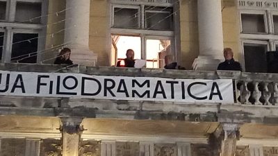 Održano posebno izdanje “Poezije s balkona”: domoljubna poezija za sjećanje na žrtvu Vukovara i Škabrnje