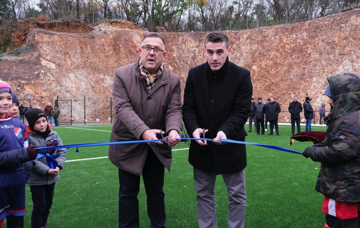 [VIDEO/FOTO] Otvoreno novo pomoćno igralište i 44. Memorijalni nogometni turnir Egon Polić